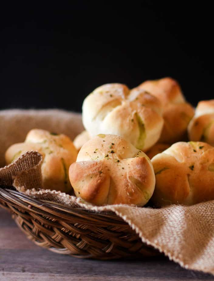 Clover leaf rolls