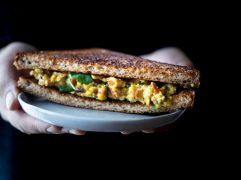 soft scrambled eggs sandwiched between toasted bread
